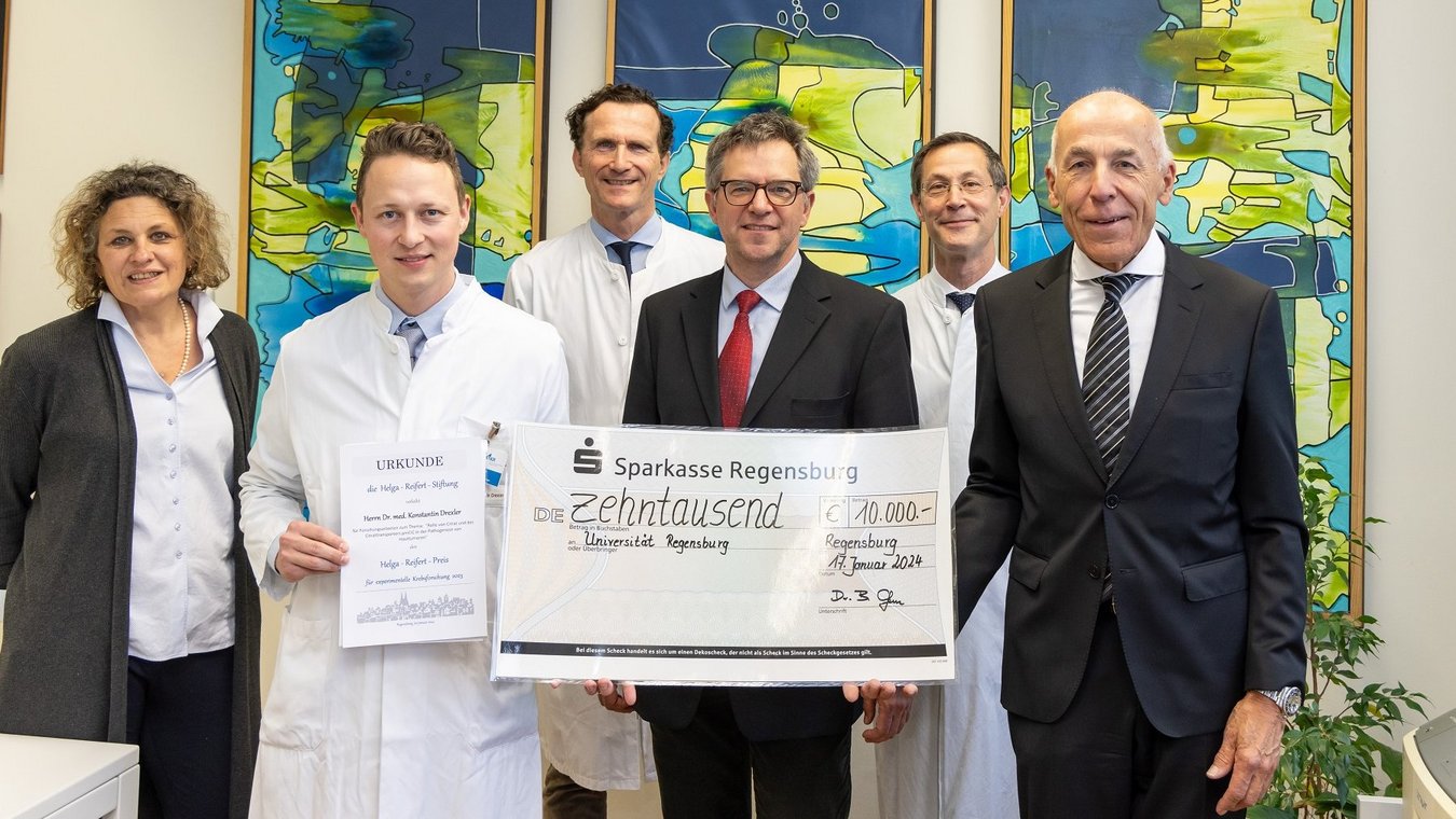 UKR, Uniklinikum Regensburg, Universitätsklinikum Regensburg, regensburg, Helga-Reifert-Preis, Klinik und Poliklinik für Dermatologie, Tumorforschung, Dr. Konstantin Drexler