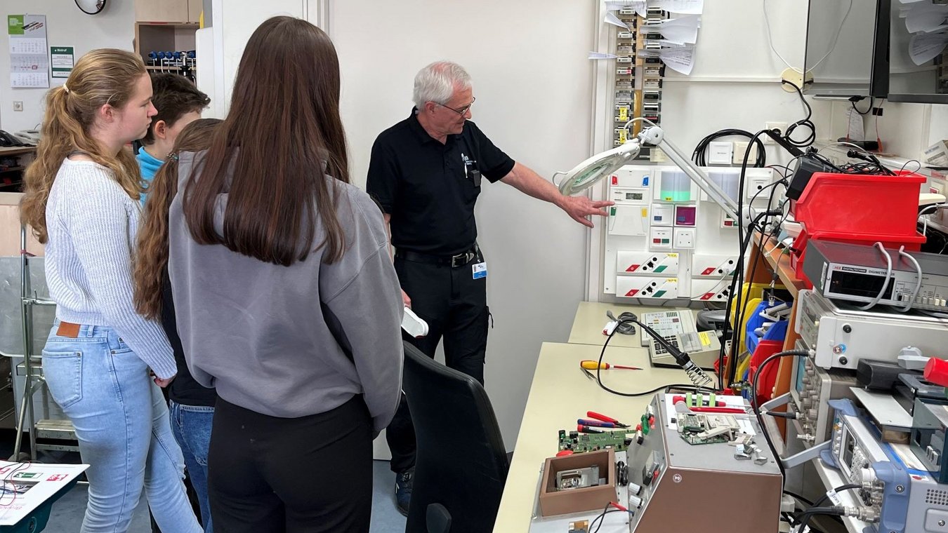 UKR, Girls and Boys Day, Nachrichtentechnik