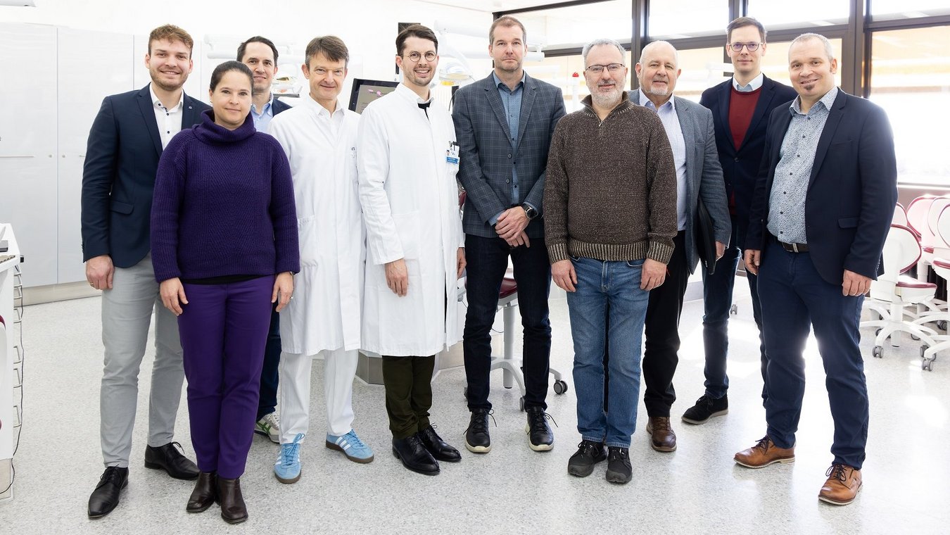 UKR, Uniklinikum Regensburg, Universitätsklinikum Regensburg, Zahntraumazentrum Regensburg, Poliklinik für Zahnerhaltung und Parodontologie, Prof. Dr. Matthias Widbiller, Zahntraumversorgung, EU-Förderprojekt, Interreg-Programm Bayern-Tschechien 2021-2027 