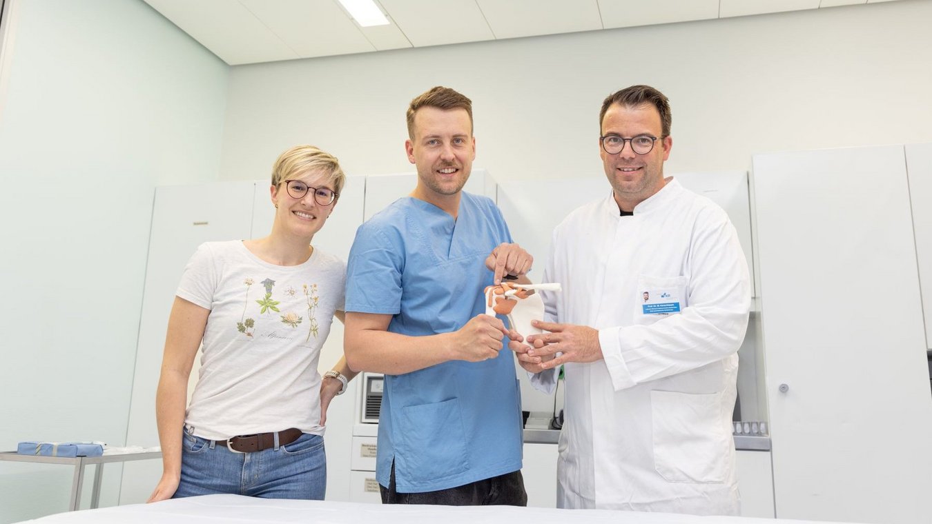 UKR, Universitätsklinikum Regensburg, Loop, Tenodese, lange Bizepssehne, Implantatfrei, Studie, Ankertenodese