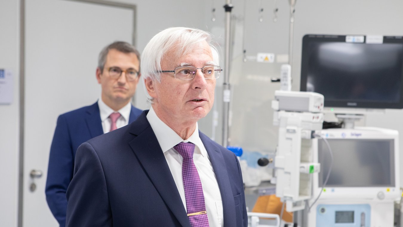 UKR_Herzkatheter_Patient.jpg: Patient im Herzkatheterlabor